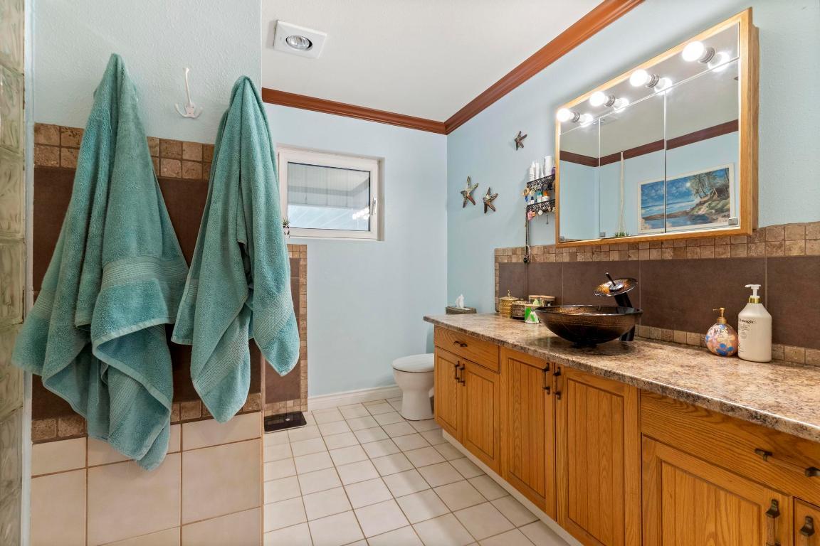 









5810


50

Street,
Salmon Arm,




BC
V0E 1K0

