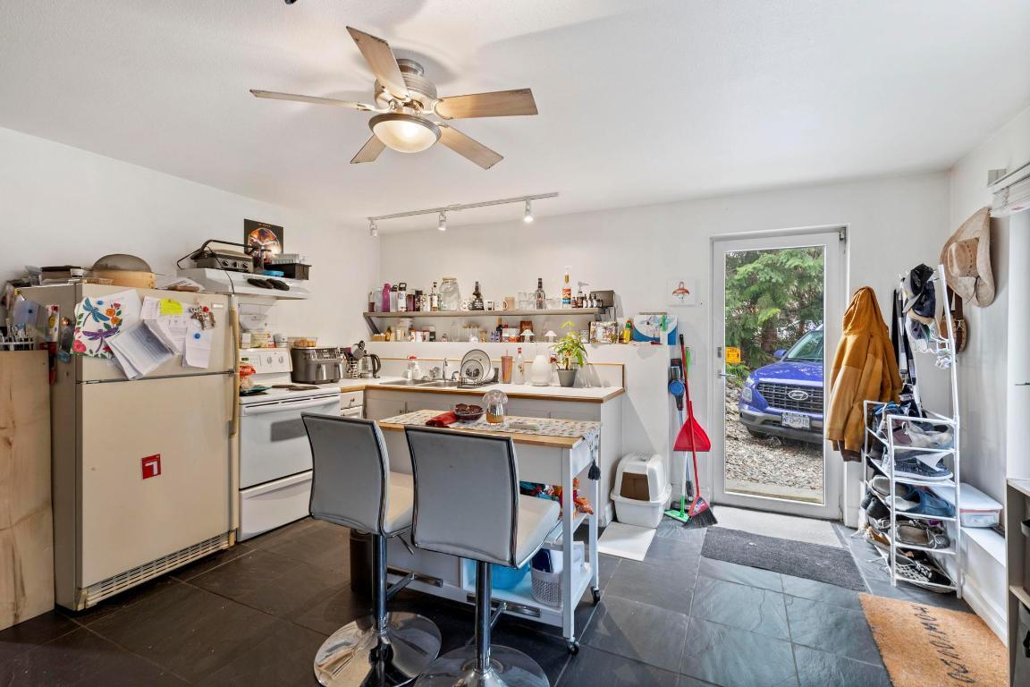 









5810


50

Street,
Salmon Arm,




BC
V0E 1K0

