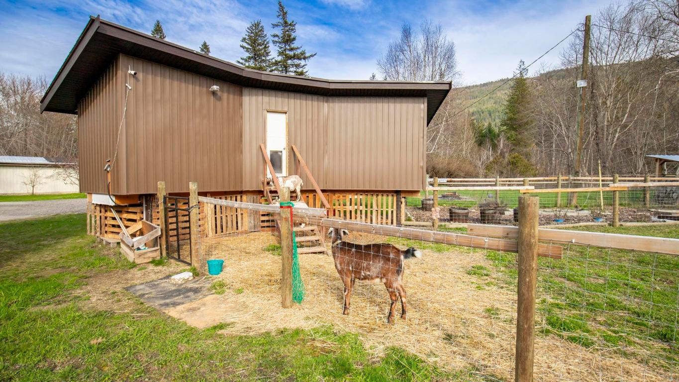 









5810


50

Street,
Salmon Arm,




BC
V0E 1K0

