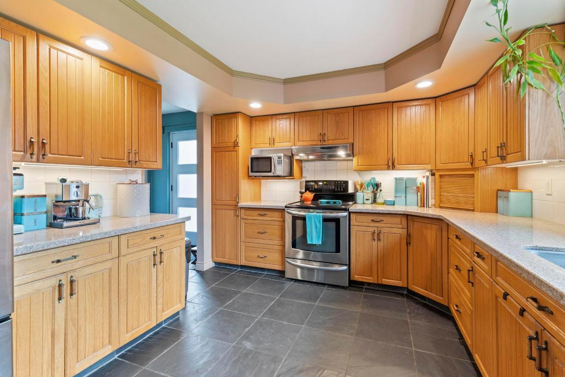 









5810


50

Street,
Salmon Arm,




BC
V0E 1K0

