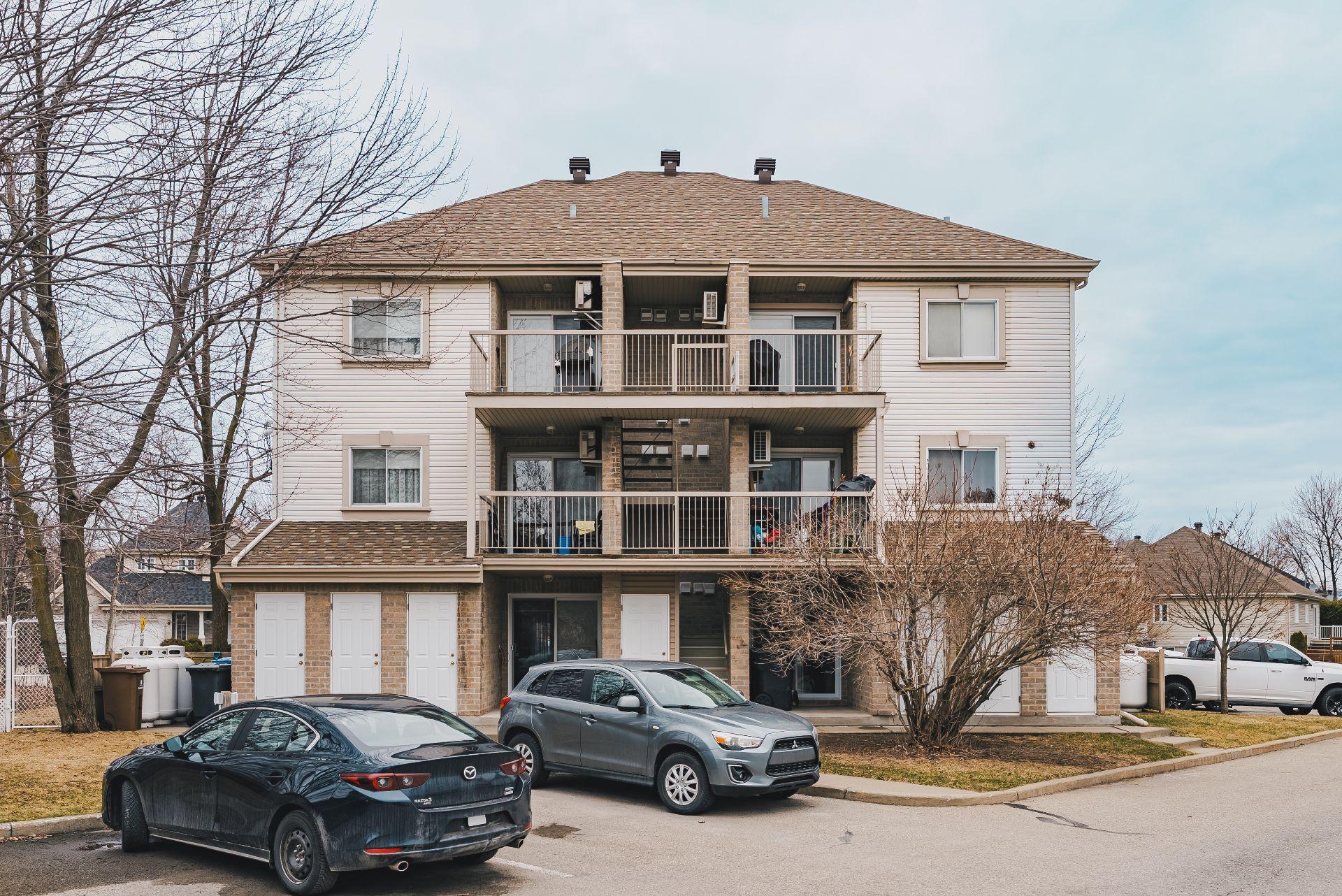 









2468


Rue de Nagano

,
Terrebonne (Terrebonne),




QC
J6X4T4

