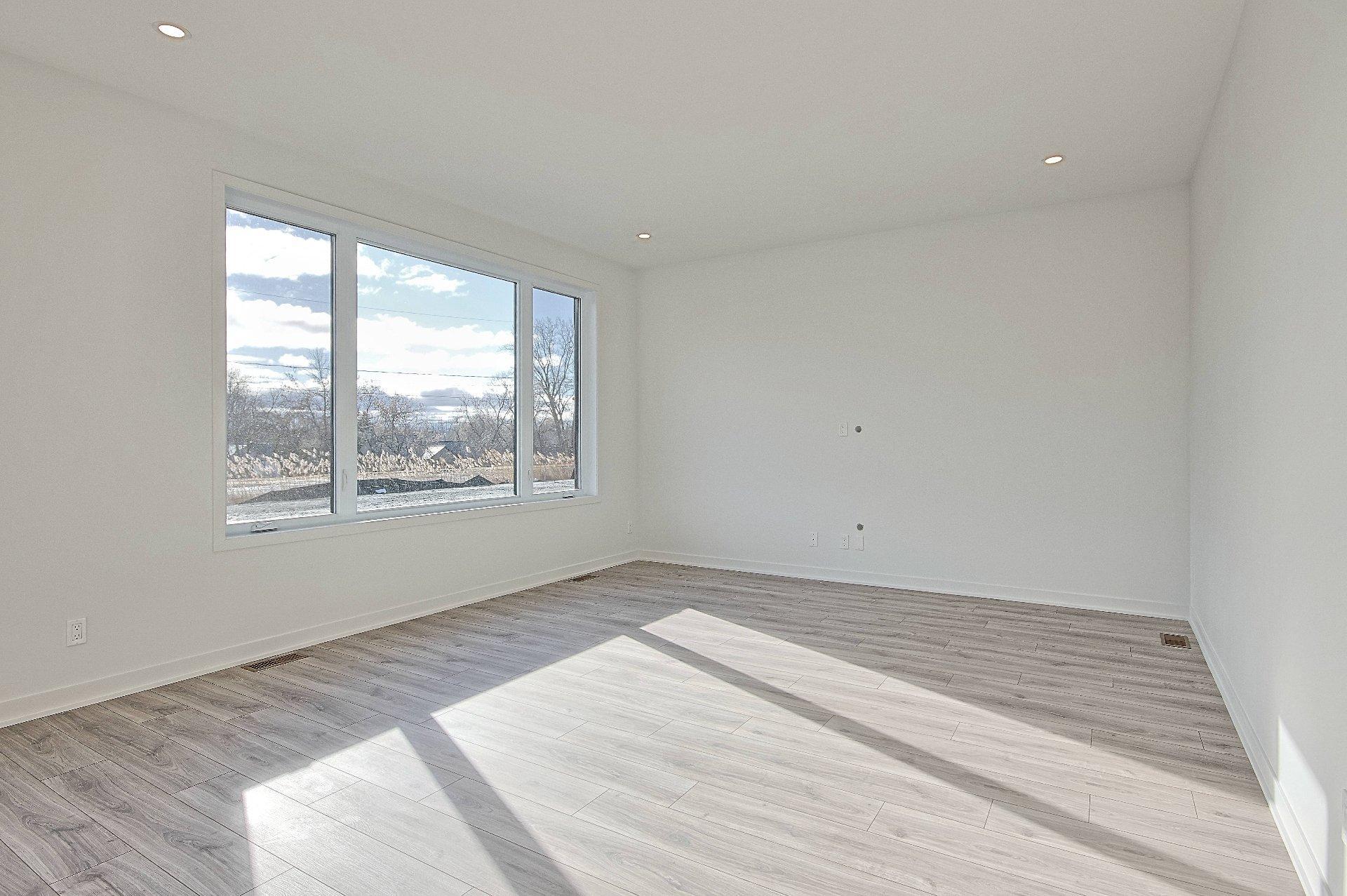 









127


Rue du Quai

,
Saint-Louis-de-Gonzague,




QC
J0S1T0

