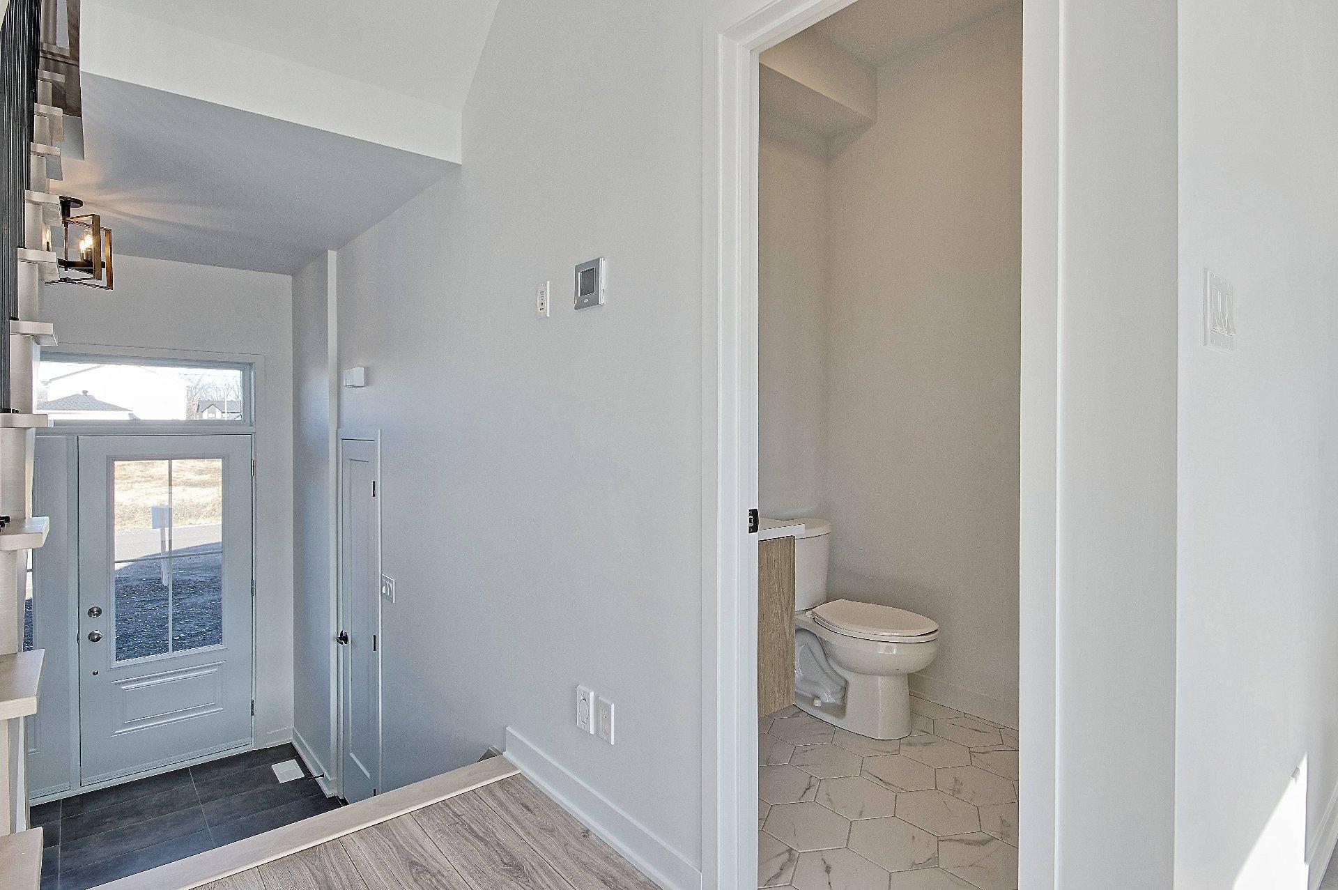 









127


Rue du Quai

,
Saint-Louis-de-Gonzague,




QC
J0S1T0

