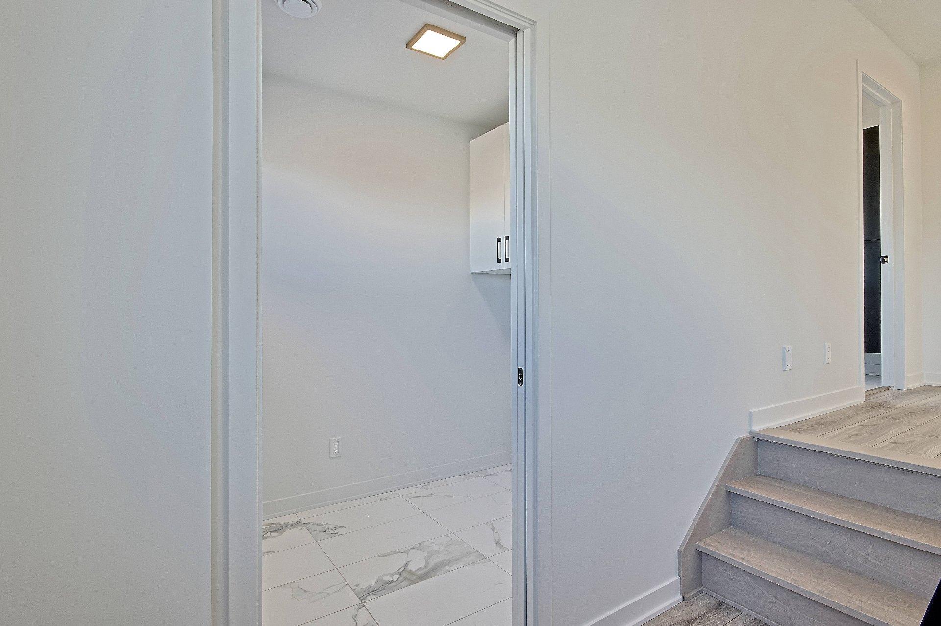 









127


Rue du Quai

,
Saint-Louis-de-Gonzague,




QC
J0S1T0

