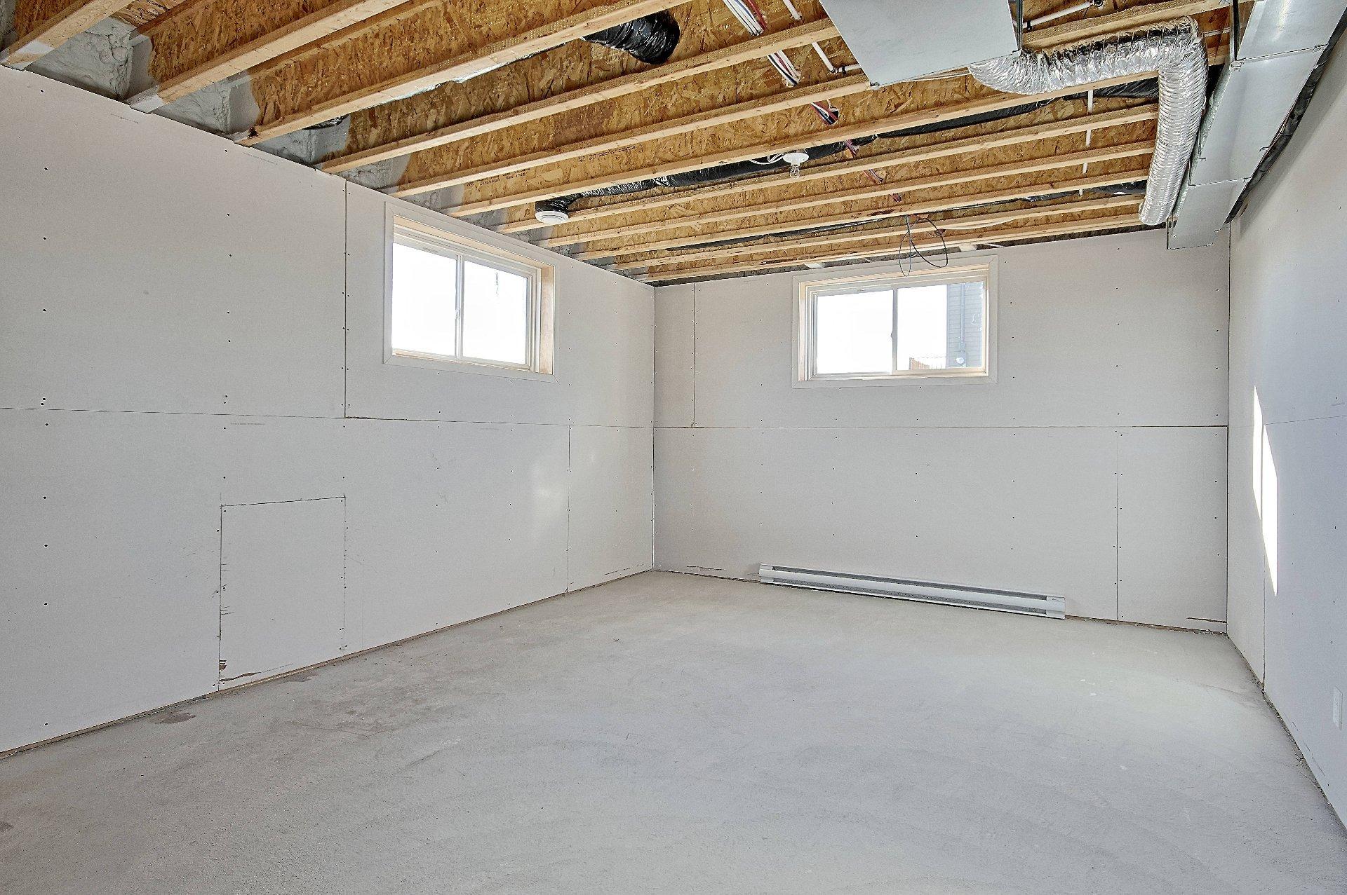 









127


Rue du Quai

,
Saint-Louis-de-Gonzague,




QC
J0S1T0

