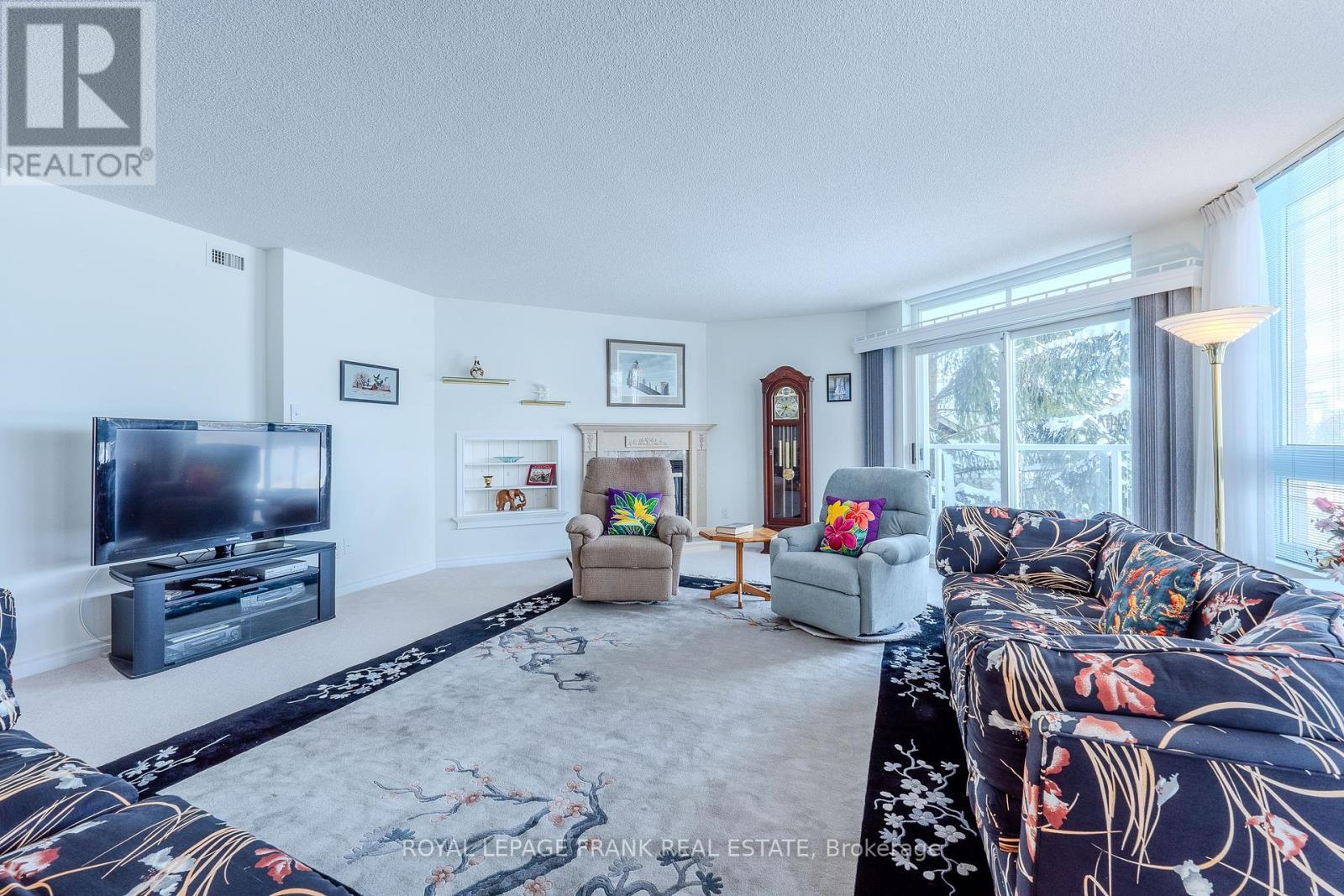 












209 - 51 RIVERMILL BOULEVARD

,
Kawartha Lakes (Lindsay),




Ontario
K9V6E8

