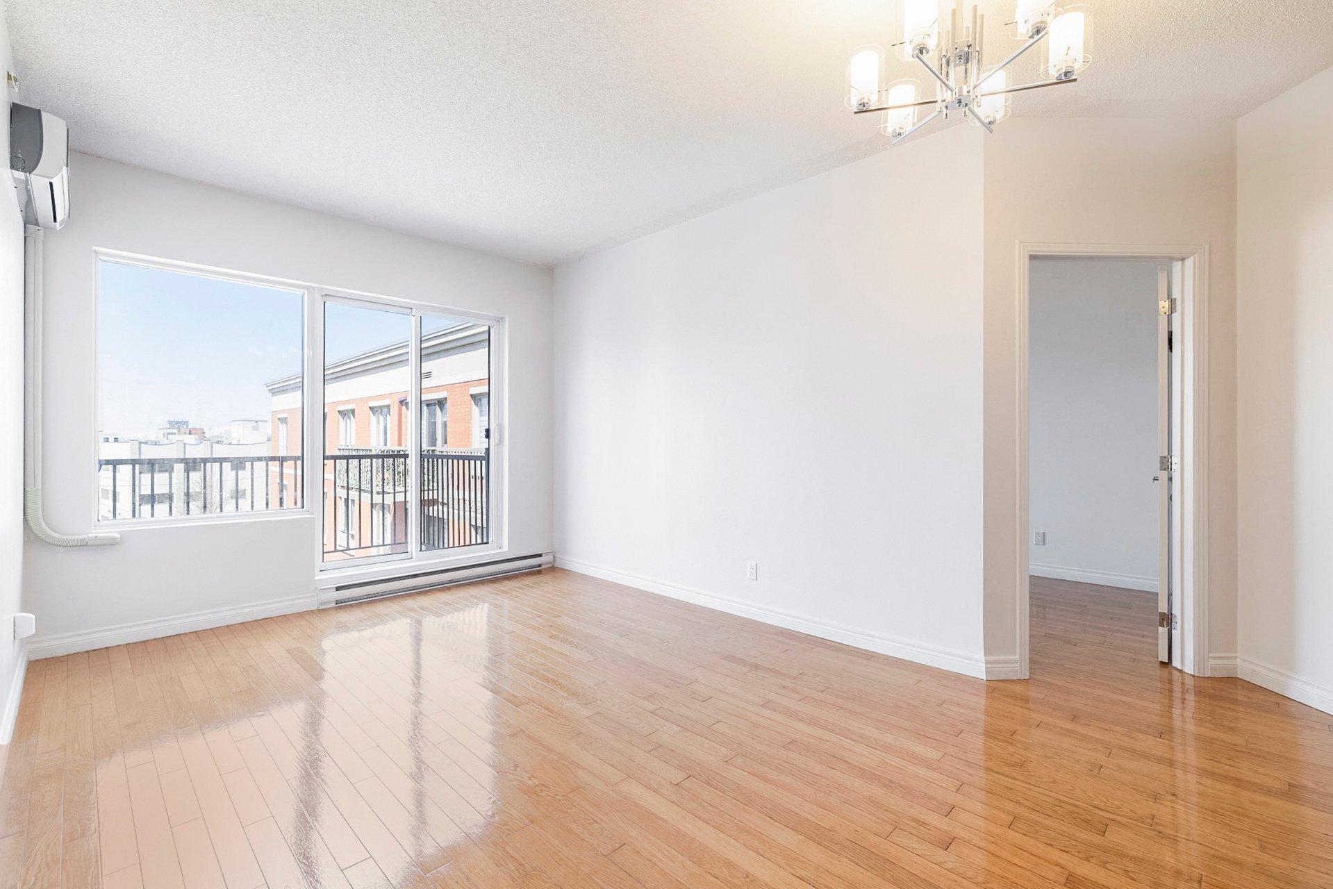 









1500


Rue St-Louis

, 401,
Montréal (Saint-Laurent),




QC
H4L0A4

