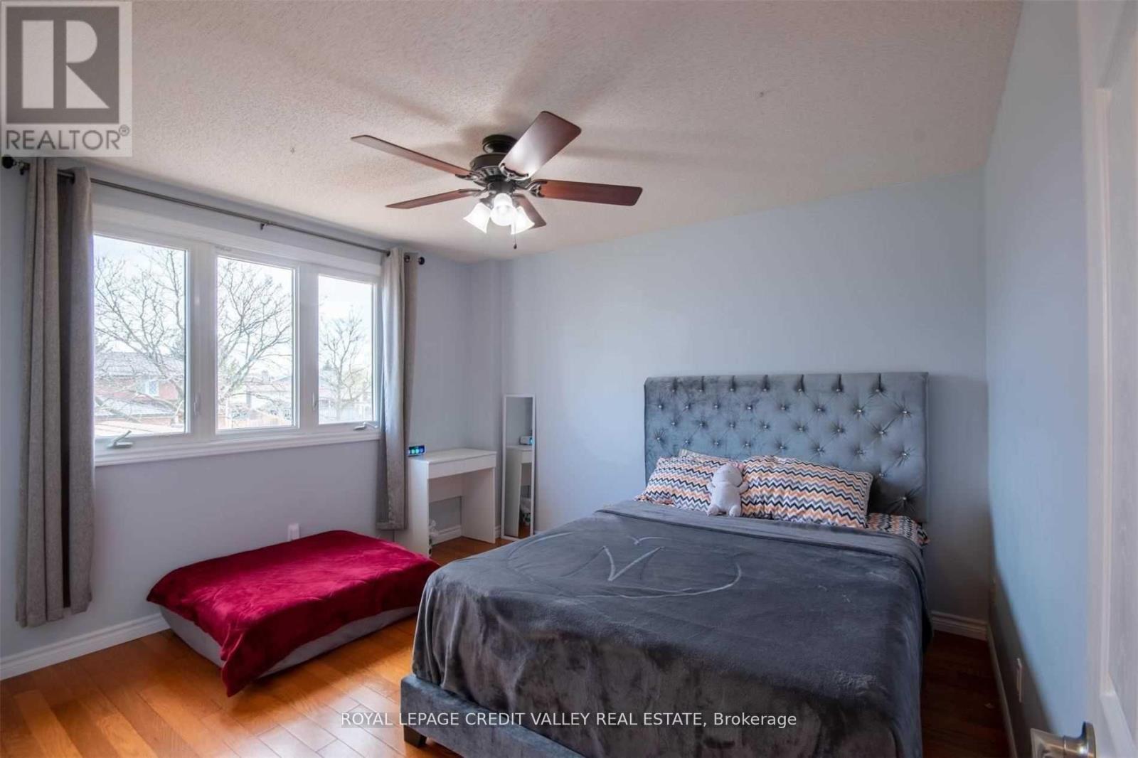 












123 NAPOLEON COURT

,
London,




Ontario
N5V4B2

