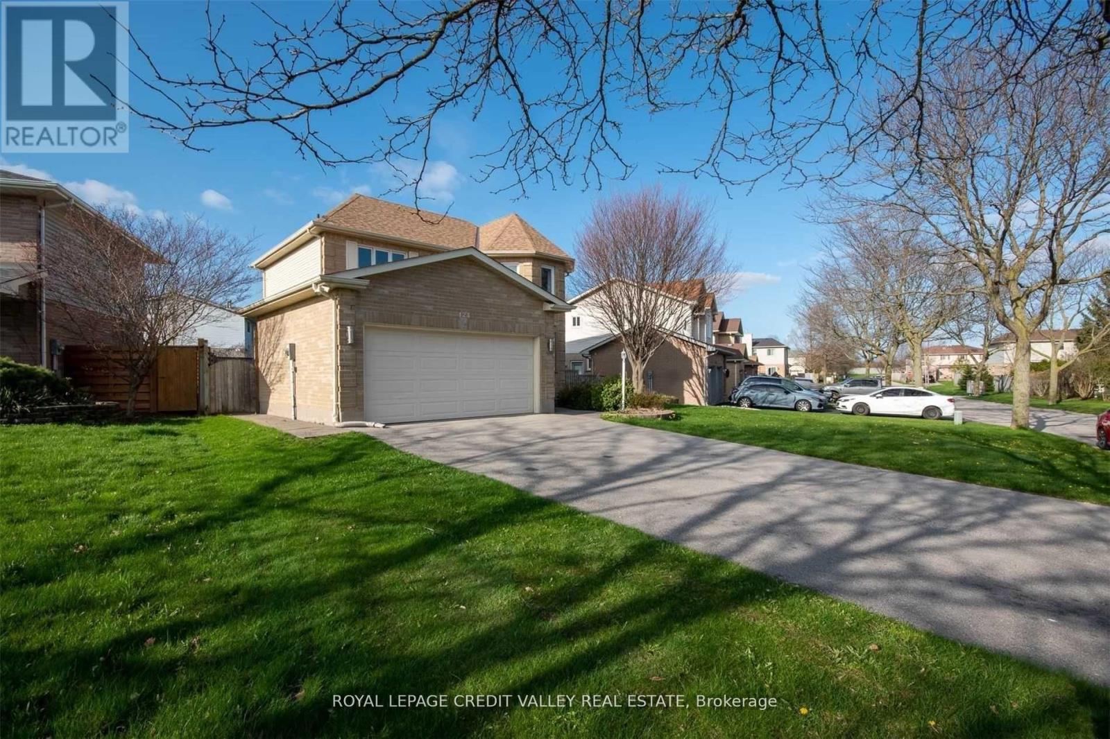 












123 NAPOLEON COURT

,
London,




Ontario
N5V4B2

