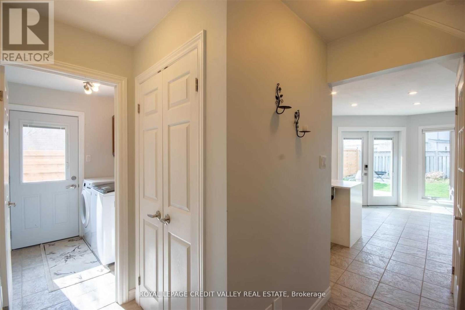 












123 NAPOLEON COURT

,
London,




Ontario
N5V4B2

