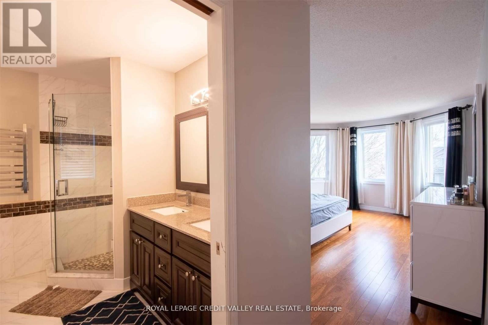 












123 NAPOLEON COURT

,
London,




Ontario
N5V4B2

