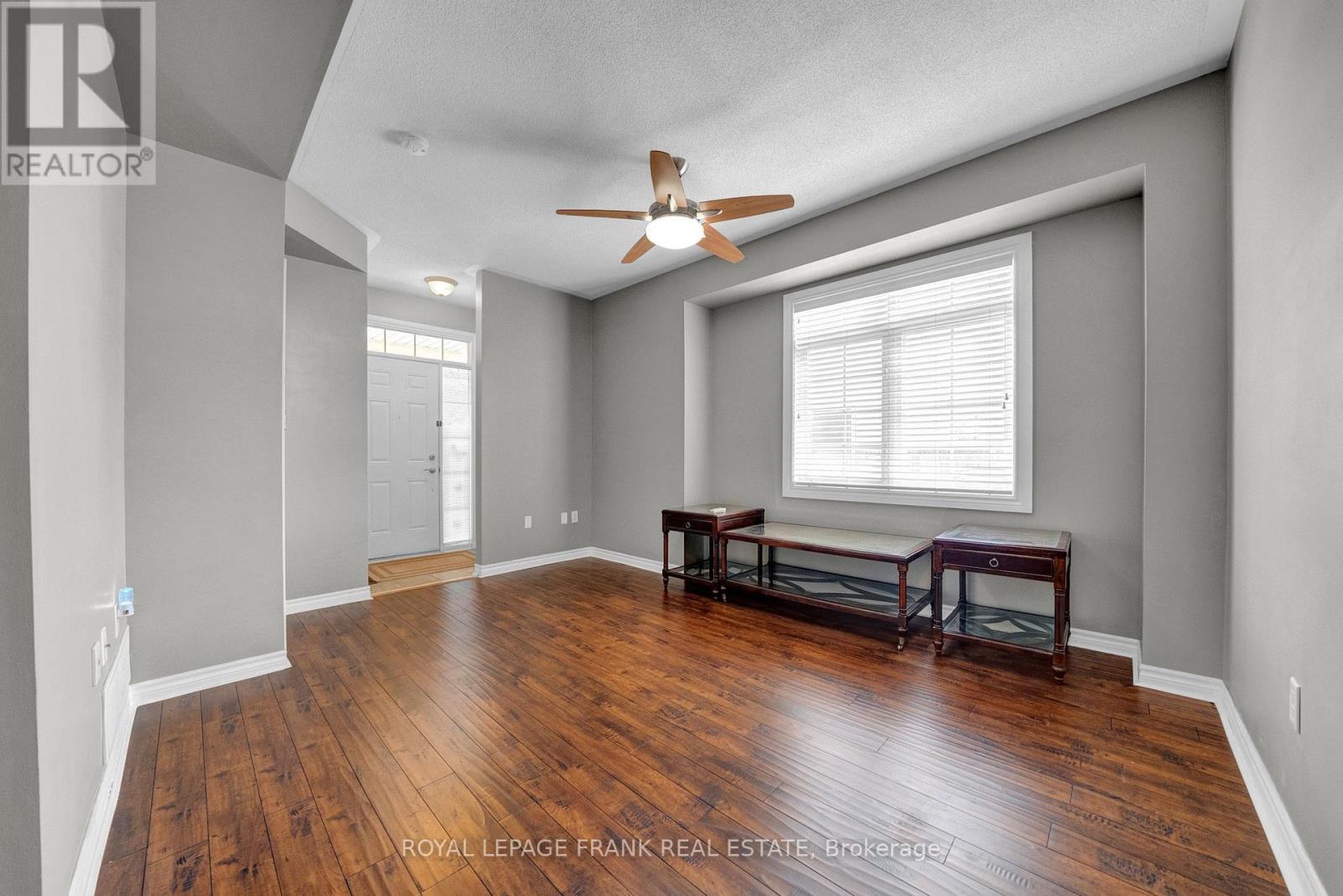 












2 YEWTREE WAY

,
Whitby (Pringle Creek),




Ontario
L1R0E2

