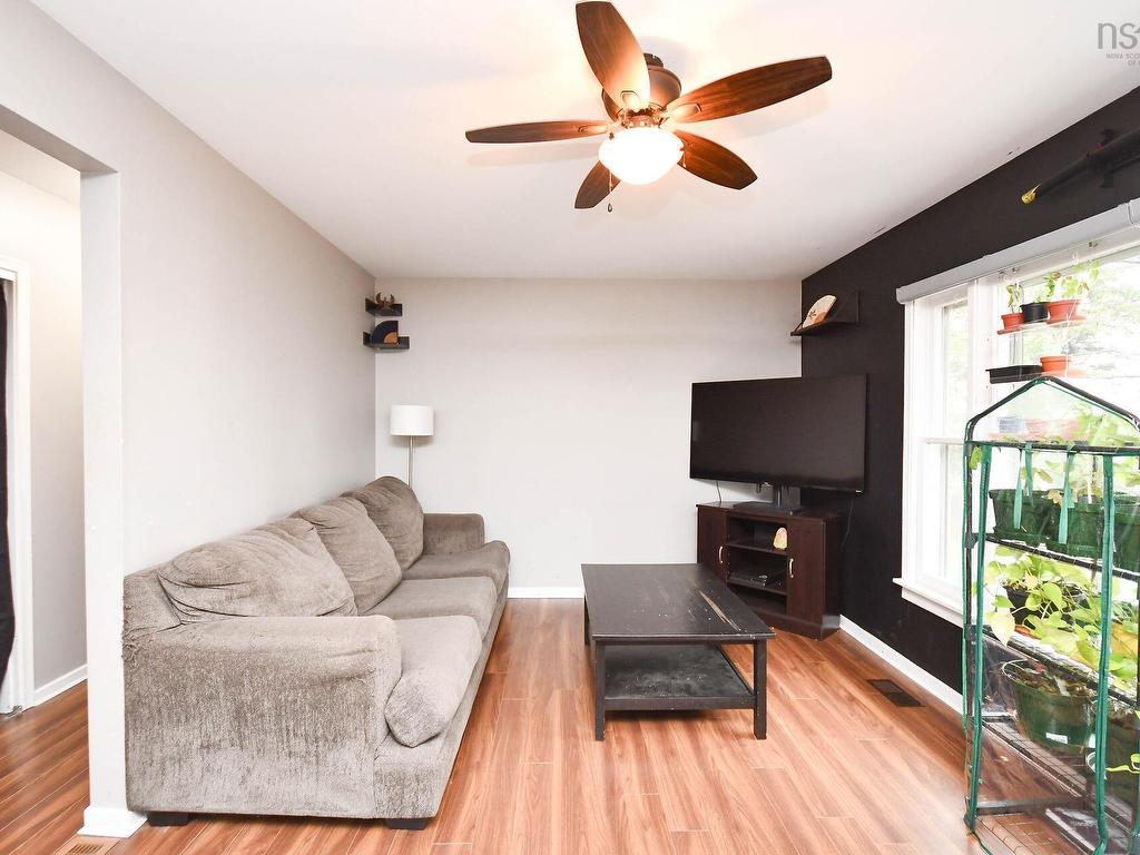 












1050 Waverley Road

,
Waverley,




NS
B2R 1W2

