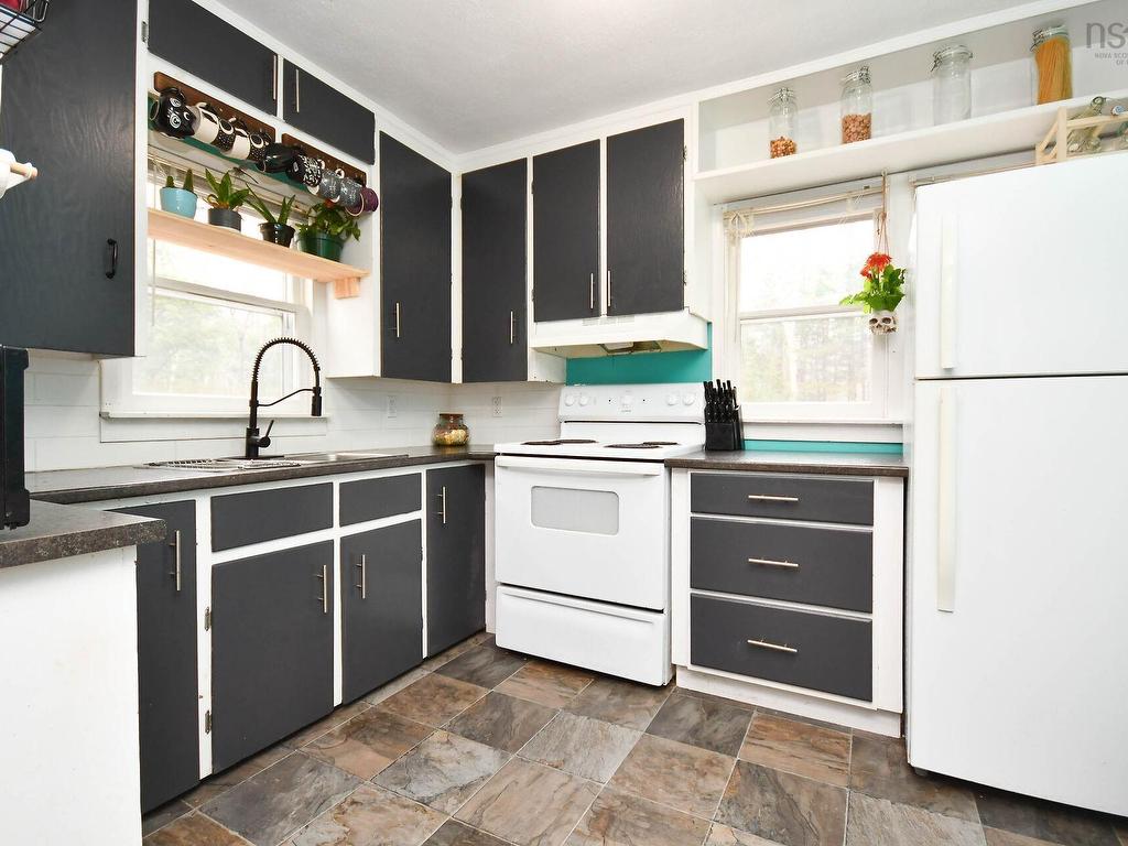 












1050 Waverley Road

,
Waverley,




NS
B2R 1W2

