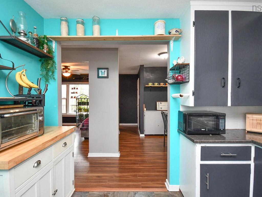 












1050 Waverley Road

,
Waverley,




NS
B2R 1W2

