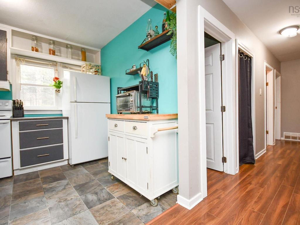 












1050 Waverley Road

,
Waverley,




NS
B2R 1W2

