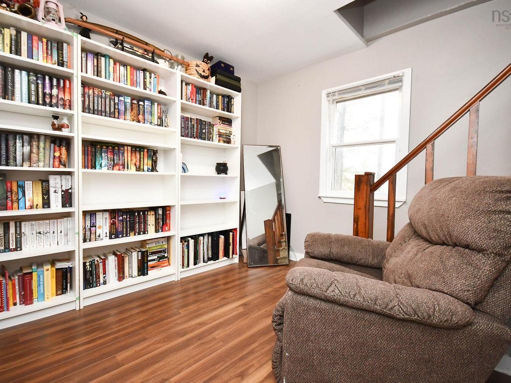 












1050 Waverley Road

,
Waverley,




NS
B2R 1W2

