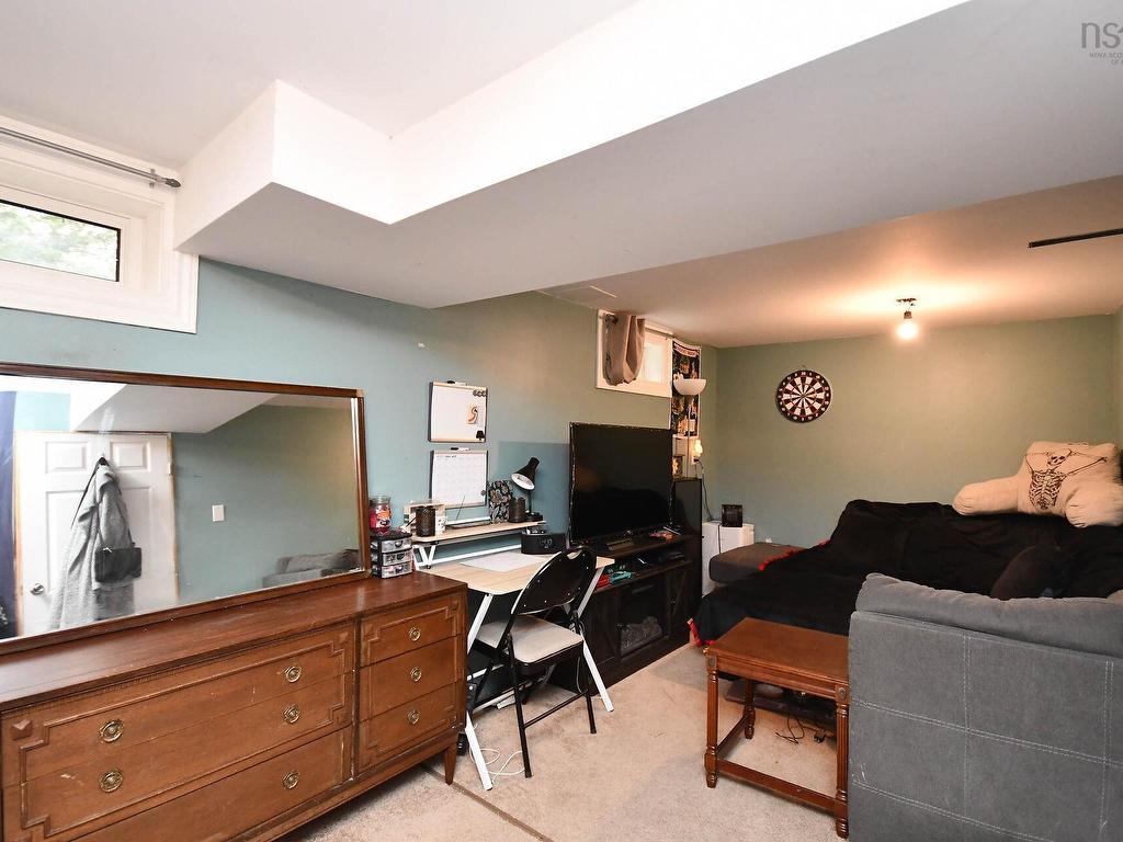 












1050 Waverley Road

,
Waverley,




NS
B2R 1W2


