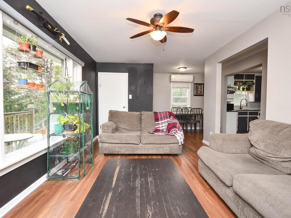 












1050 Waverley Road

,
Waverley,




NS
B2R 1W2

