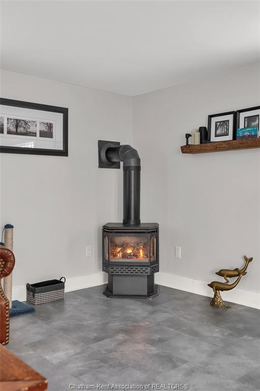 









430


Ross

Lane,
Erieau,




ON
N0P 1N0

