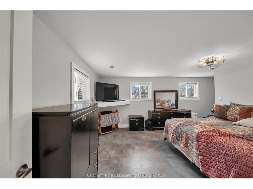 









430


Ross

Lane,
Erieau,




ON
N0P 1N0


