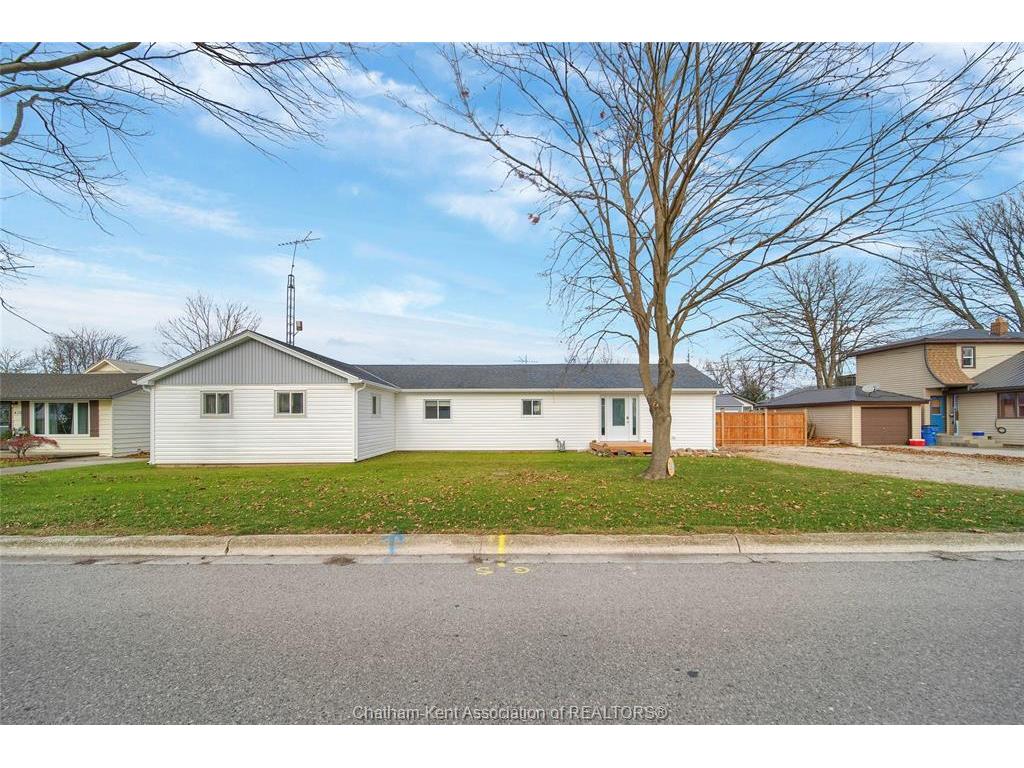 









430


Ross

Lane,
Erieau,




ON
N0P 1N0


