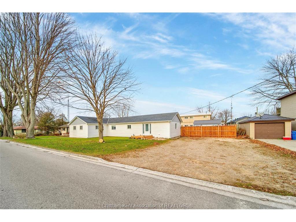 









430


Ross

Lane,
Erieau,




ON
N0P 1N0

