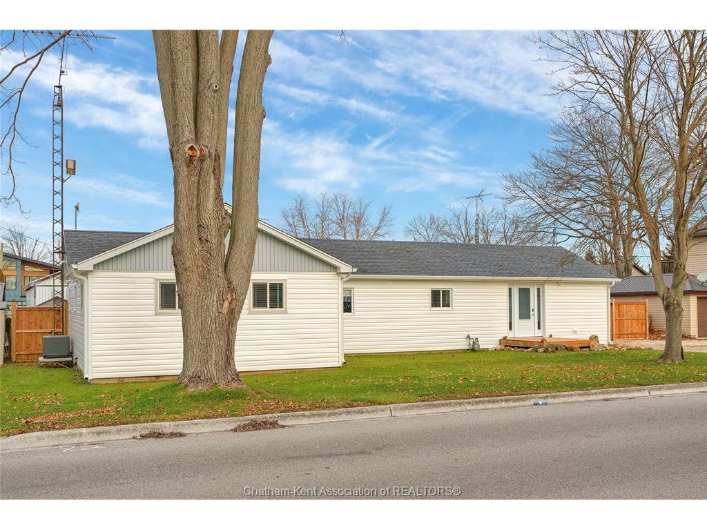 









430


Ross

Lane,
Erieau,




ON
N0P 1N0

