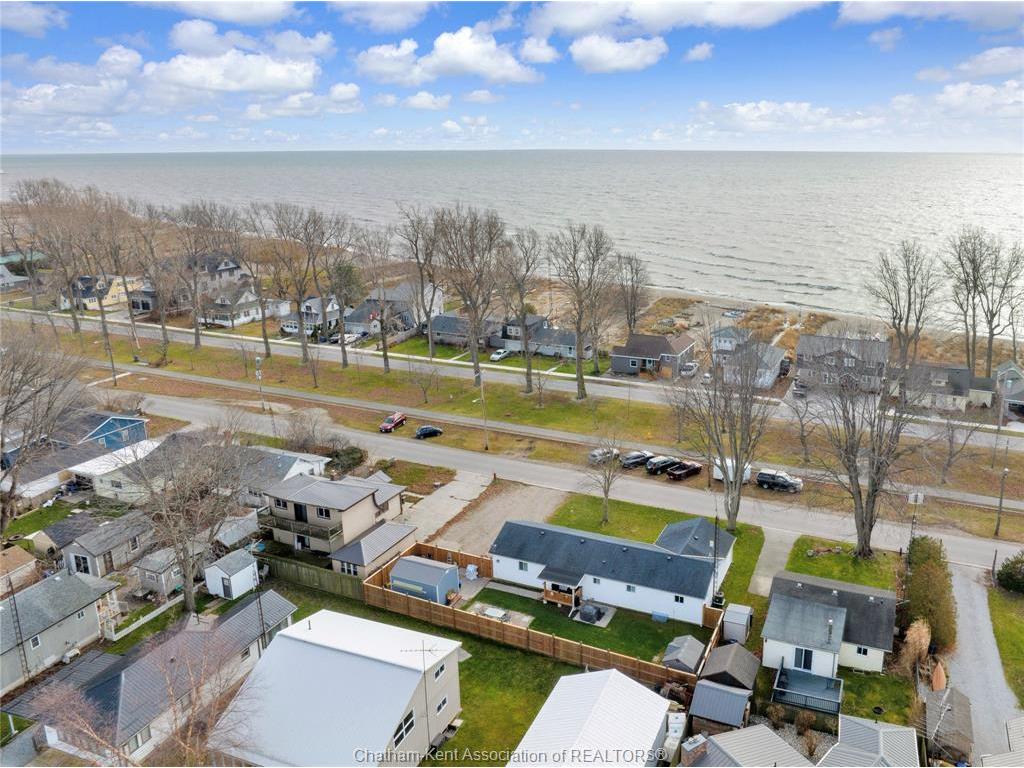 









430


Ross

Lane,
Erieau,




ON
N0P 1N0

