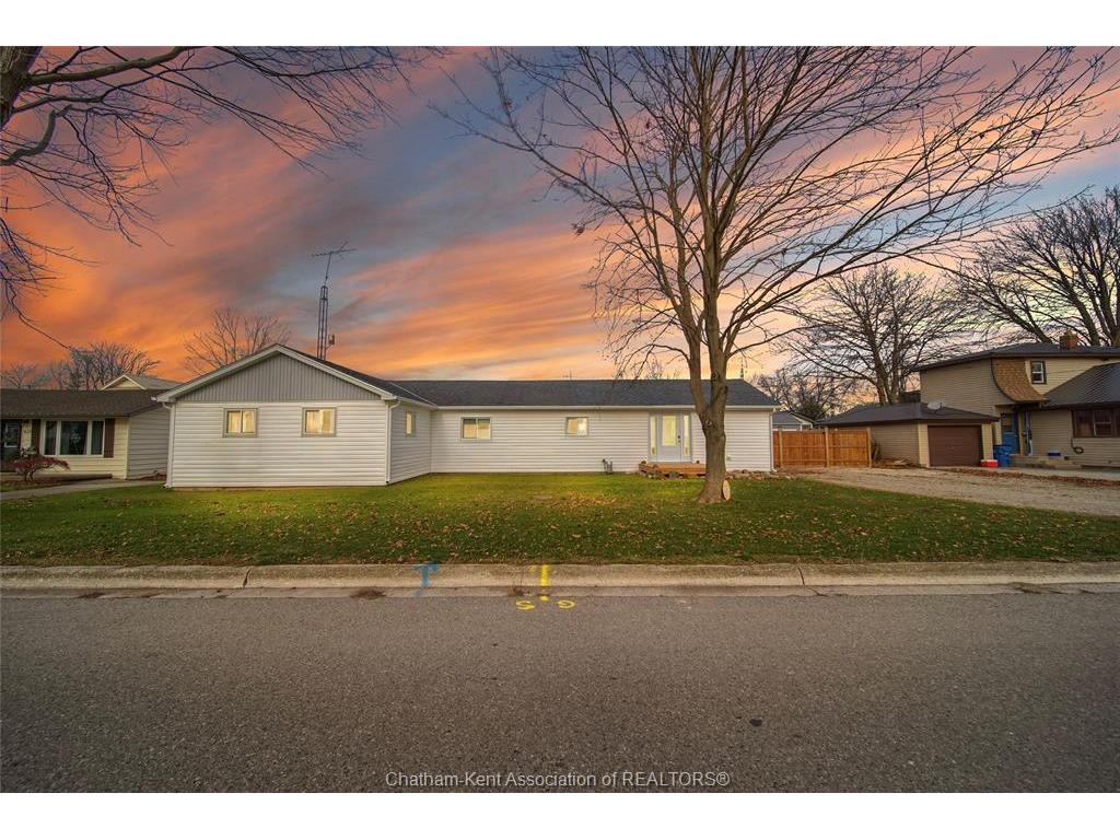 









430


Ross

Lane,
Erieau,




ON
N0P 1N0

