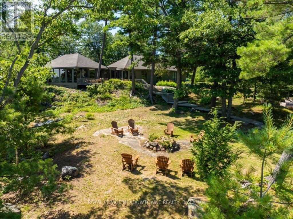 












1 B 642 WHITE PIGEON ISLAND

,
The Archipelago,




Ontario
P2A2W8

