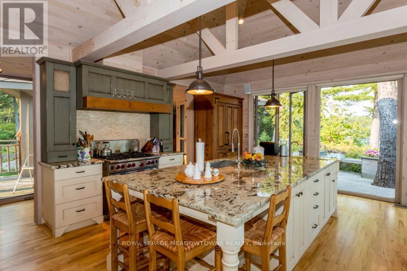 












1 B 642 WHITE PIGEON ISLAND

,
The Archipelago,




Ontario
P2A2W8

