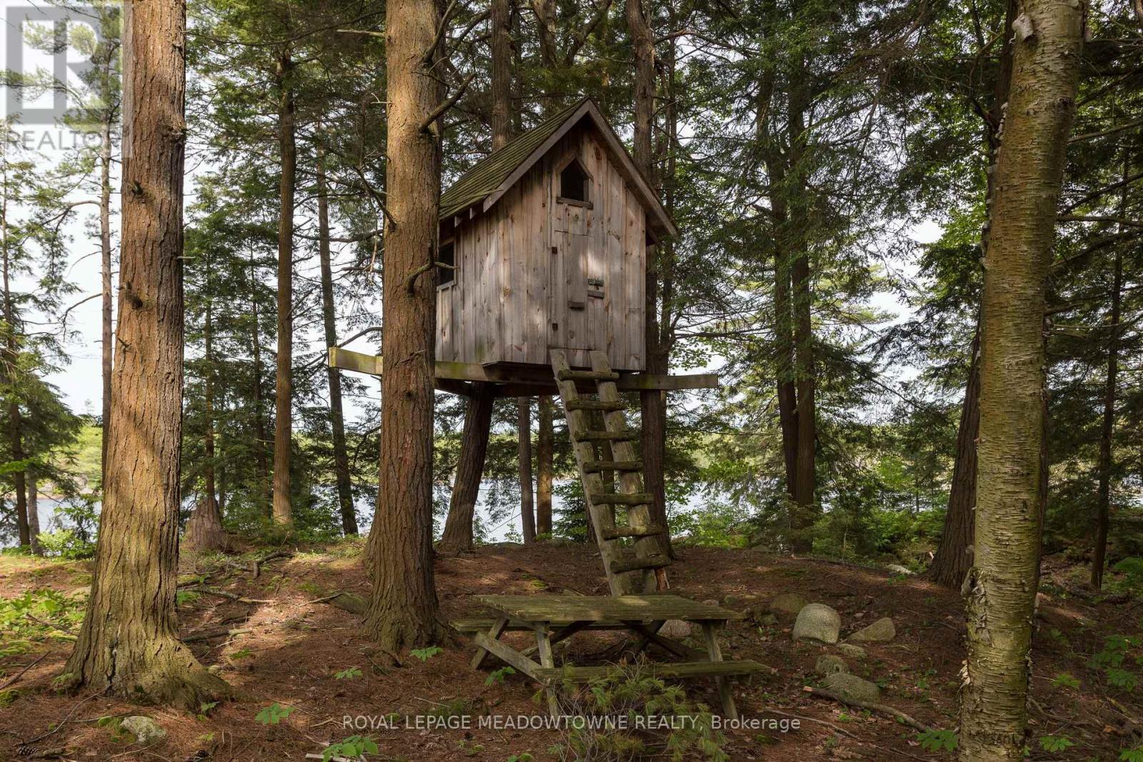 












1 B 642 WHITE PIGEON ISLAND

,
The Archipelago,




Ontario
P2A2W8

