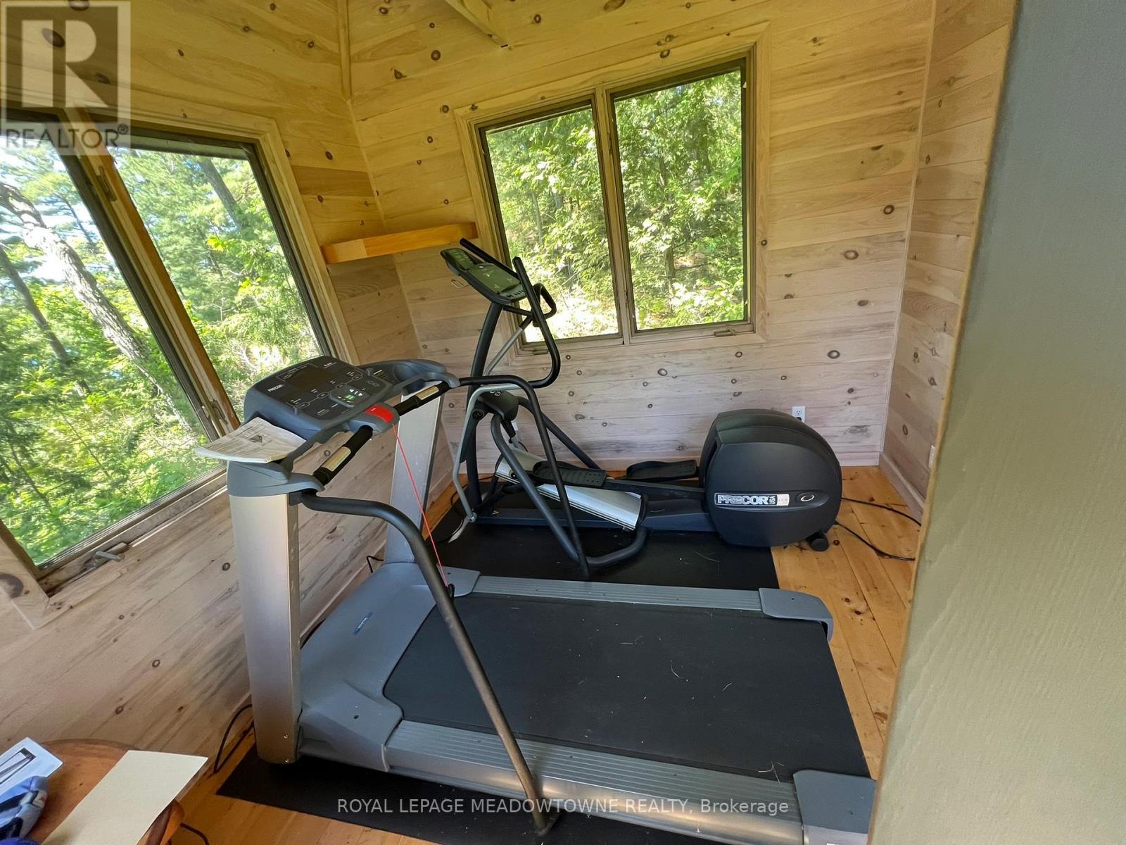 












1 B 642 WHITE PIGEON ISLAND

,
The Archipelago,




Ontario
P2A2W8

