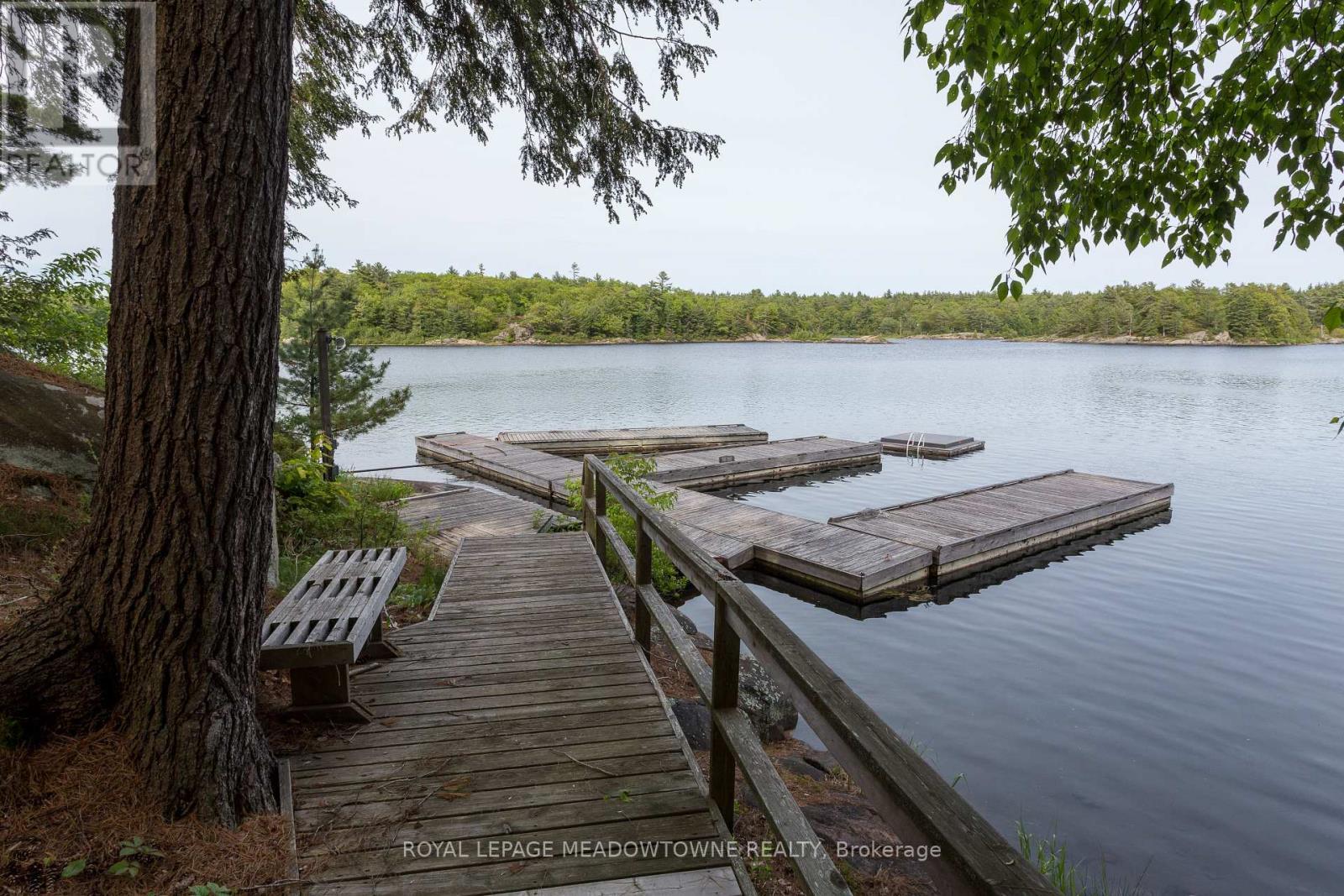 












1 B 642 WHITE PIGEON ISLAND

,
The Archipelago,




Ontario
P2A2W8


