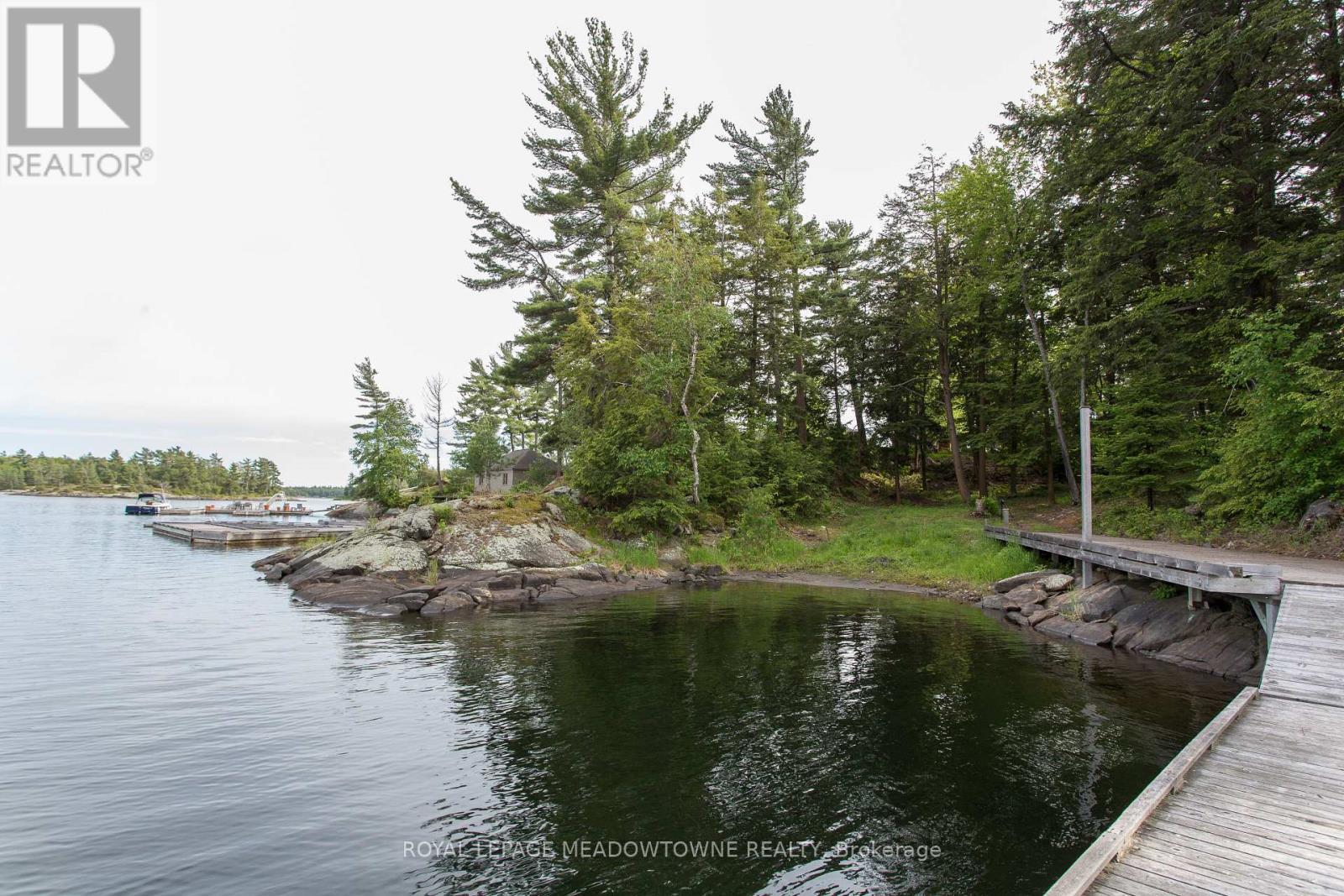 












1 B 642 WHITE PIGEON ISLAND

,
The Archipelago,




Ontario
P2A2W8

