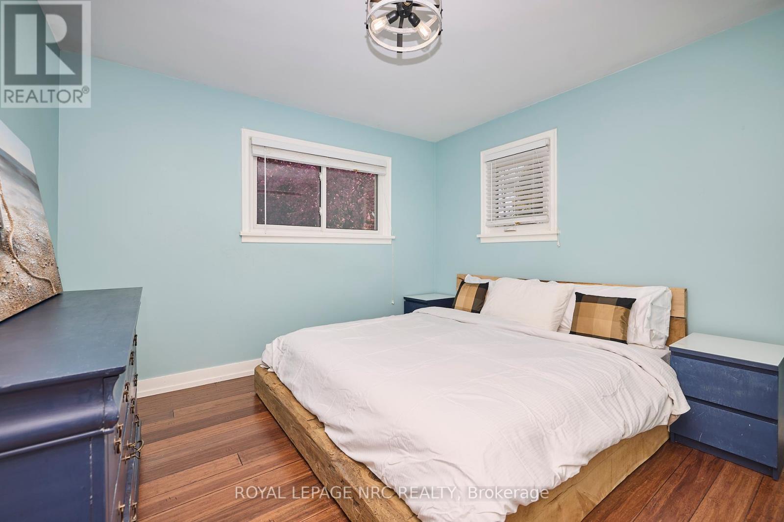 












12 CORBETT AVENUE

,
St. Catharines (Port Dalhousie),




Ontario
L2N5M5

