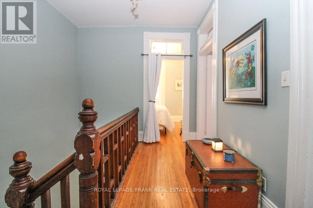 












210 MCDONNEL STREET

,
Peterborough Central (North),




Ontario
K9H2V9

