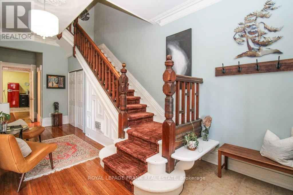 












210 MCDONNEL STREET

,
Peterborough Central (North),




Ontario
K9H2V9

