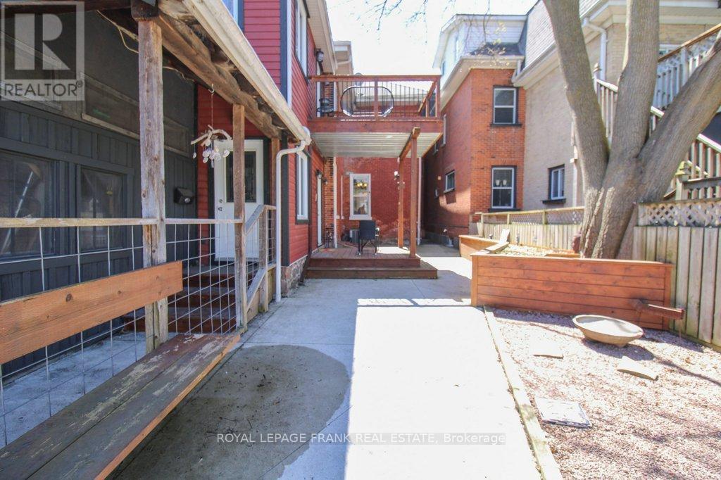 












210 MCDONNEL STREET

,
Peterborough Central (North),




Ontario
K9H2V9

