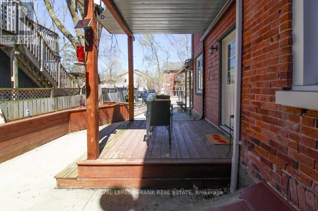 












210 MCDONNEL STREET

,
Peterborough Central (North),




Ontario
K9H2V9

