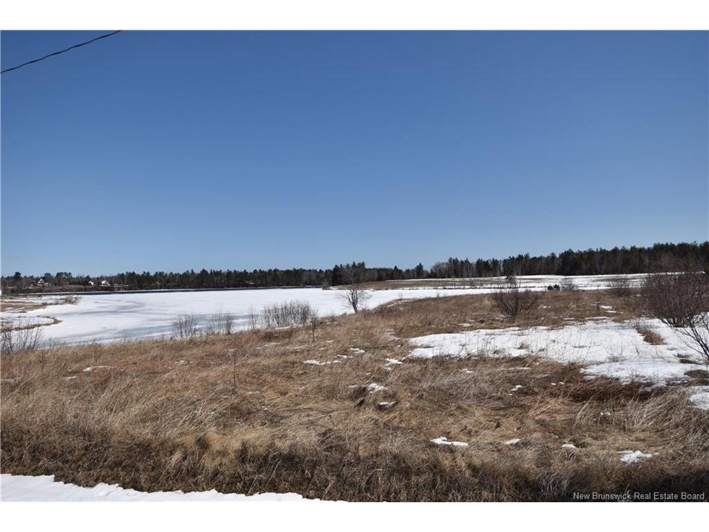









Lot


Madelaine

,
Pont-Lafrance,







NB
E1X 1N6


