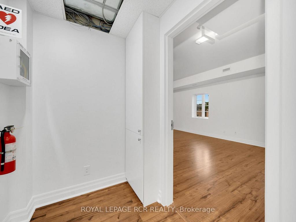 









27-31


King

Street East, 2nd Lvl,
Caledon,




ON
L7E 1C2

