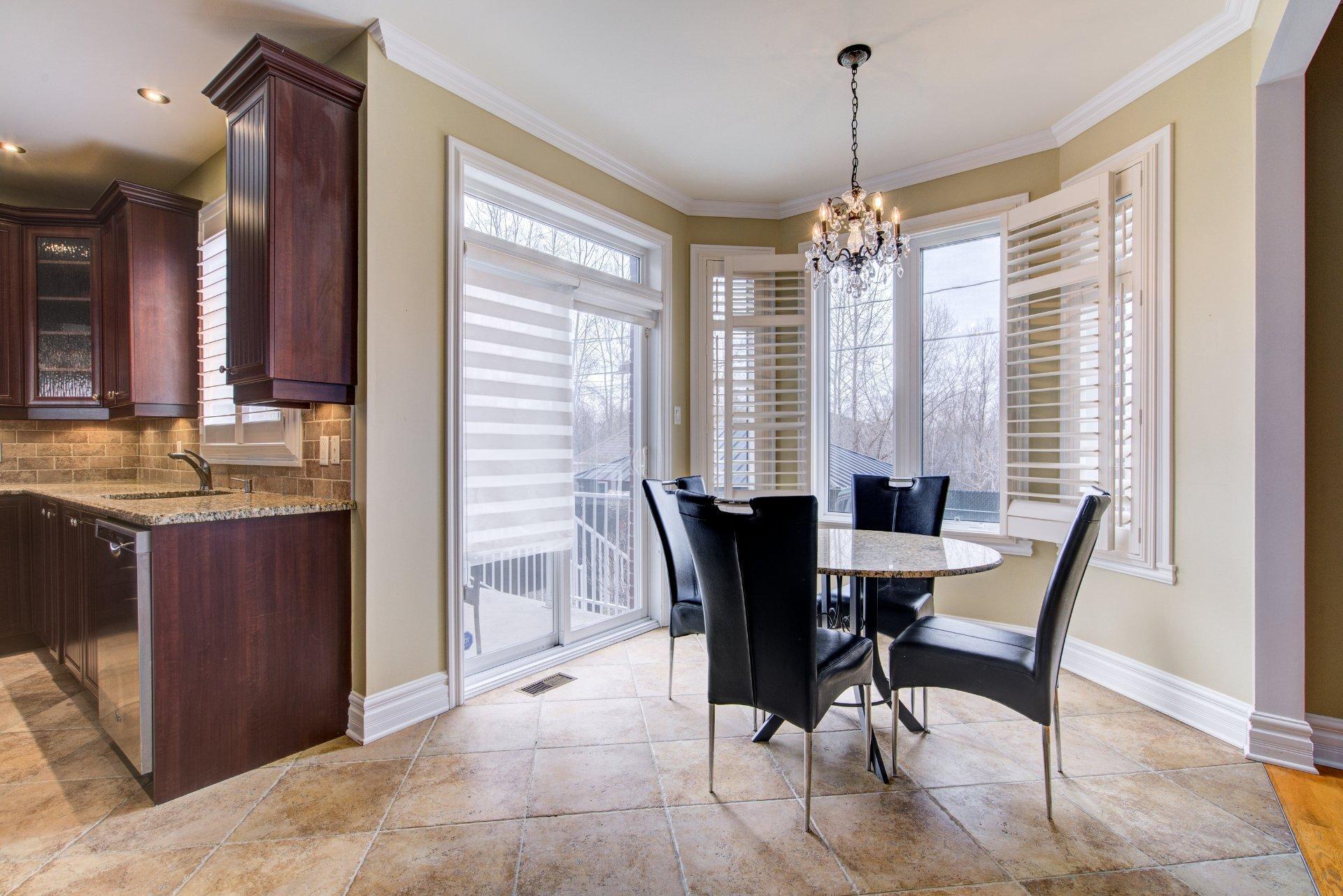 









7121


Rue des Pivoines

,
Longueuil (Saint-Hubert),




QC
J3Y9H5

