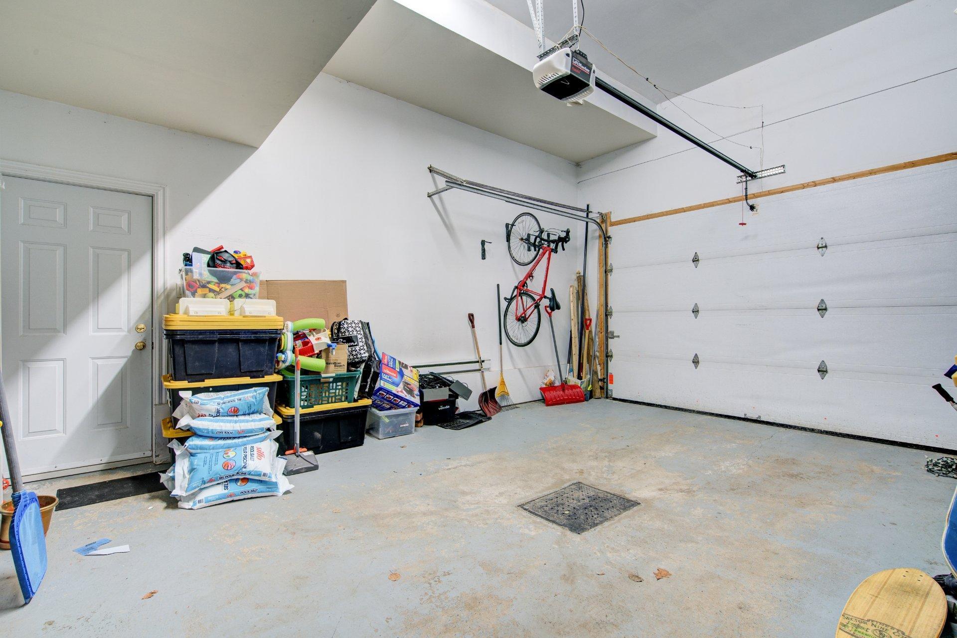 









7121


Rue des Pivoines

,
Longueuil (Saint-Hubert),




QC
J3Y9H5

