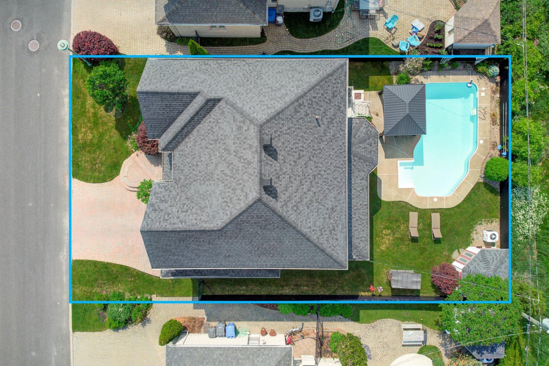 









7121


Rue des Pivoines

,
Longueuil (Saint-Hubert),




QC
J3Y9H5

