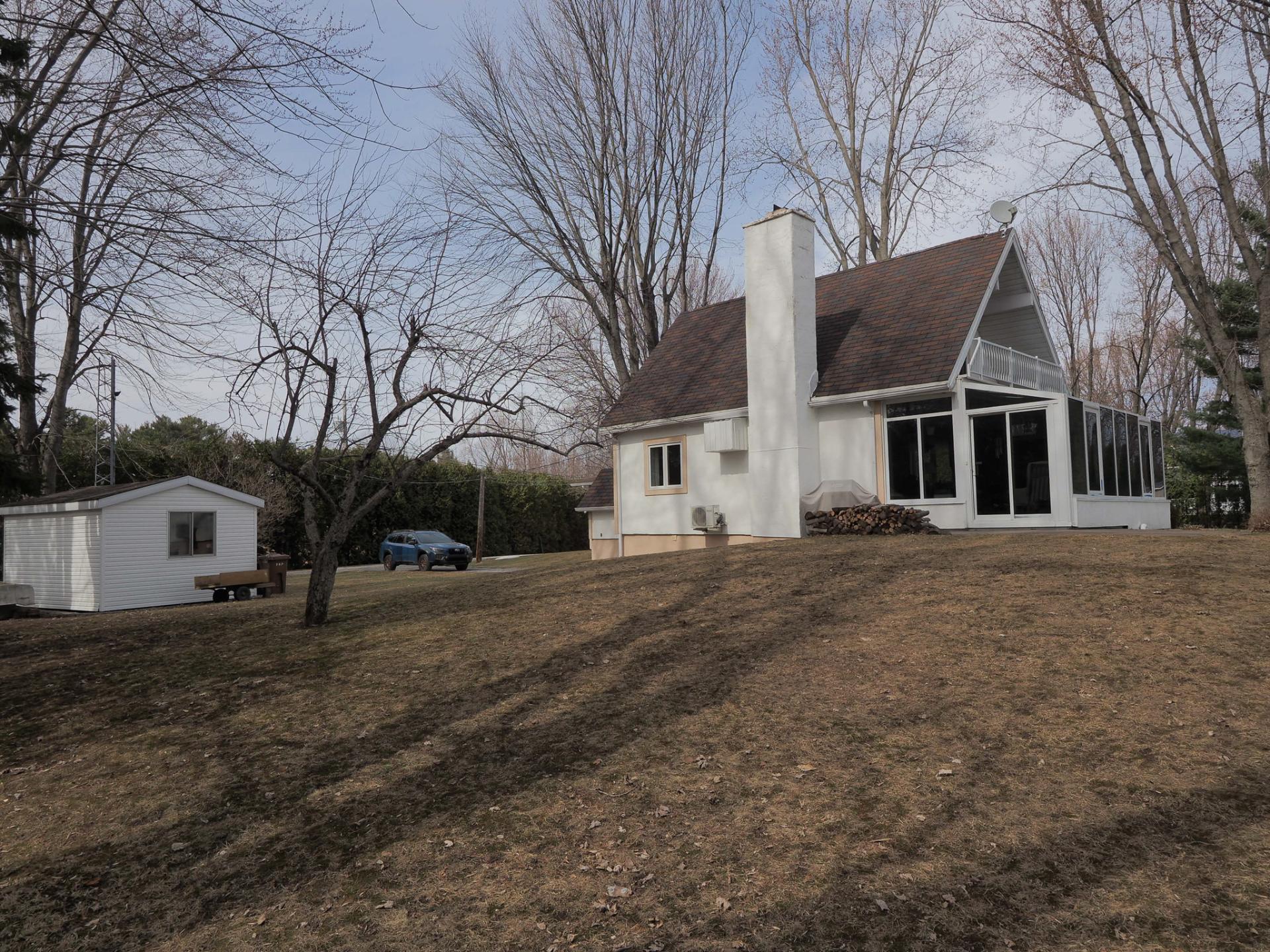 









1080


Ch. de la Tranchée-des-Sables

,
Yamachiche,




QC
G0X3L0


