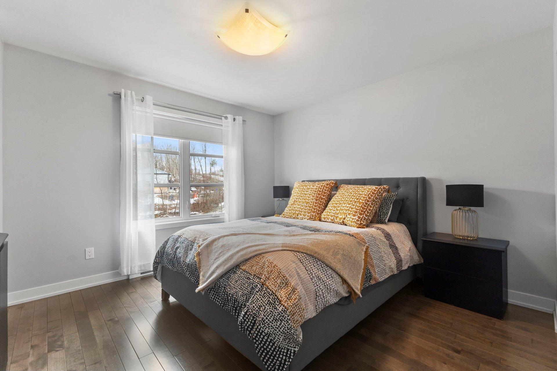 









38BZ


Rue Adonis

,
Val-des-Monts,




QC
J8N0C2

