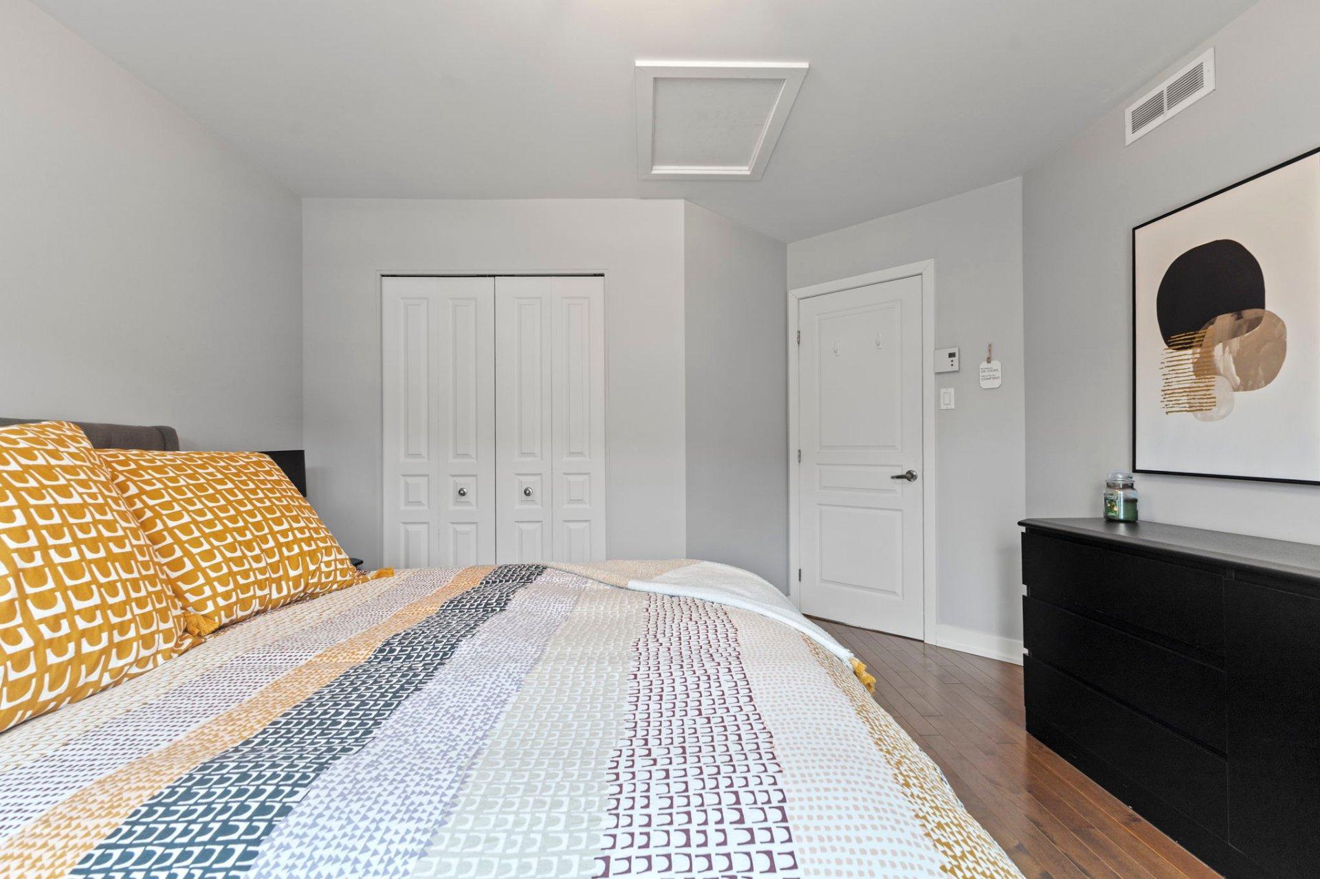 









38BZ


Rue Adonis

,
Val-des-Monts,




QC
J8N0C2

