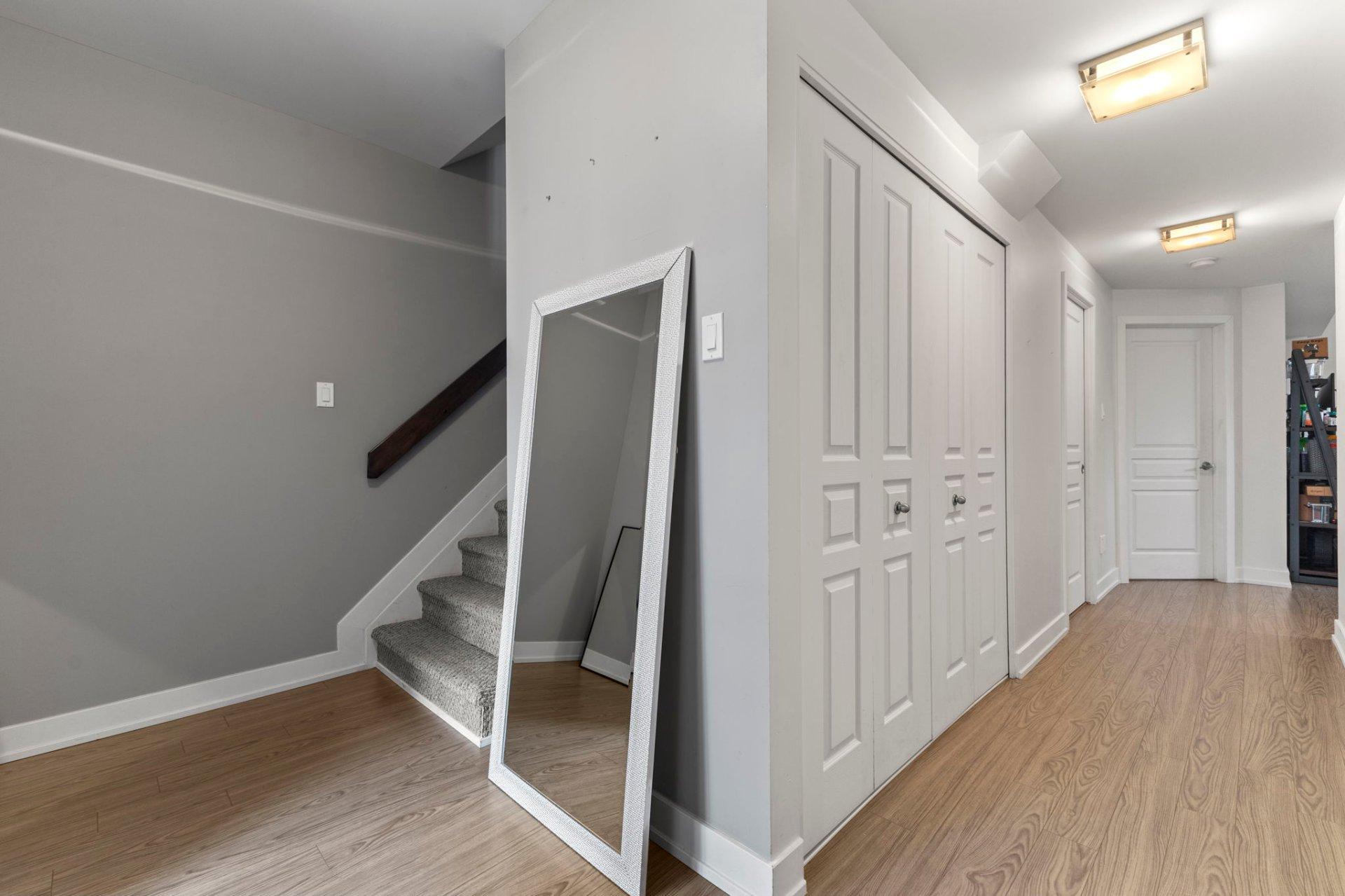 









38BZ


Rue Adonis

,
Val-des-Monts,




QC
J8N0C2

